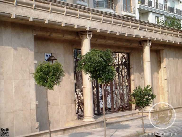 بازسازی نمای ورودی ساختمان