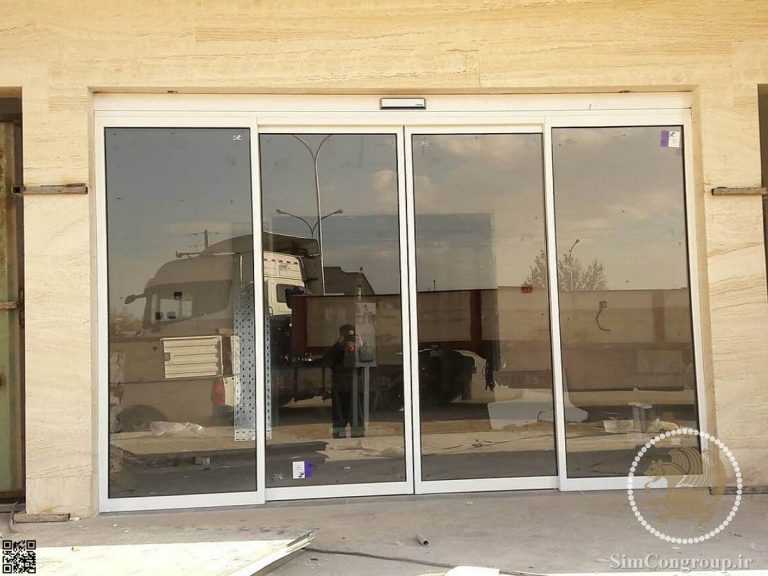 در اتوماتیک مغازه