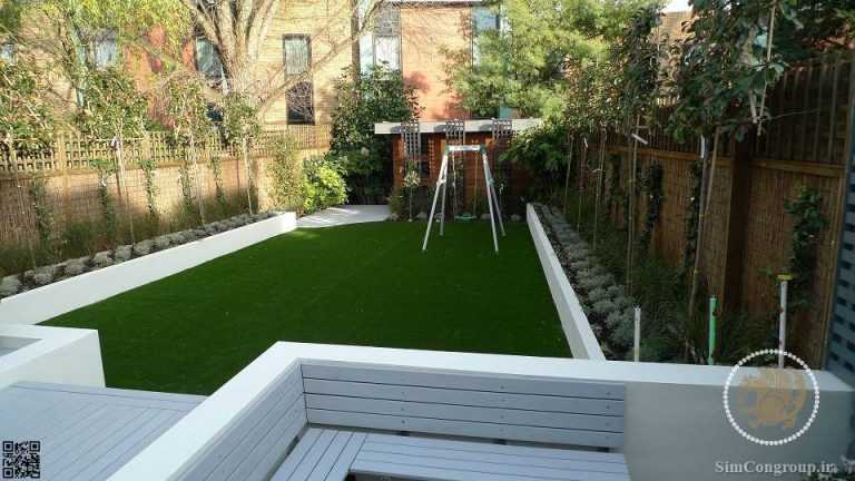 طراحی باغچه حیاط با چمن مصنوعی